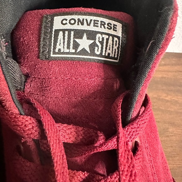 Converse men’s burgundy suede boots.  Men’s size 9 - Picture 6 of 8